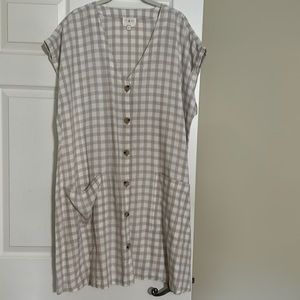 Lou & Grey linen shift dress  short sleeves with cuffs. S XL